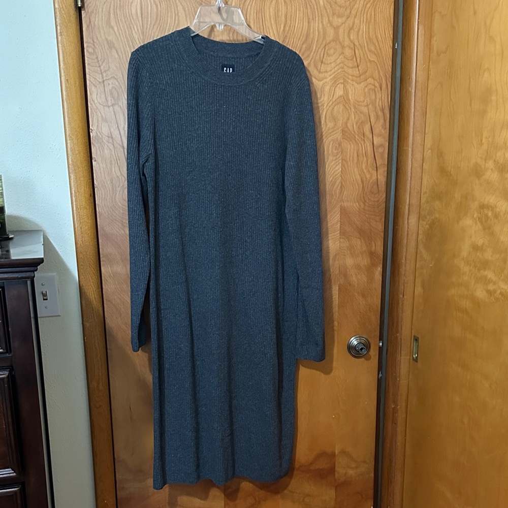 GAP Charcoal Long Sleeve sweater  Dress size xl nwt
